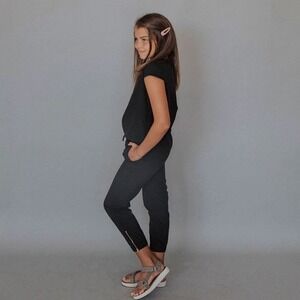 Albion Fit Kid's Mini Jetsetter Cap Sleeve Jumpsuit Black Girl's Size 10